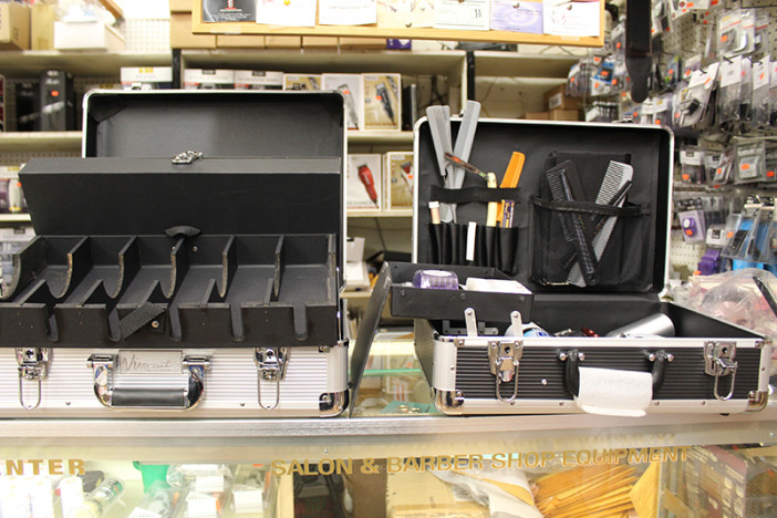 Men's Baber Equipment